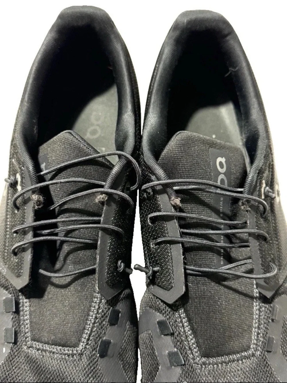 Men's On Cloud 6 in the Black/White colorway Size 14